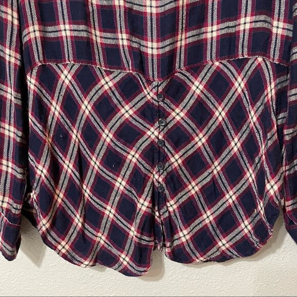 Lucky Brand Blue & Red Plaid Button Down Shirt Blouse Button Detail Back L - Picture 6 of 6